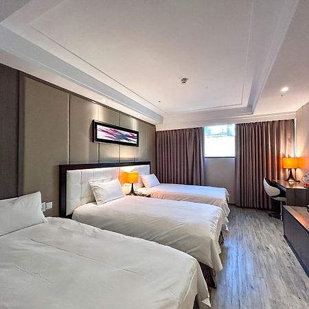 Royal Fine Hotel Kaohsiung Exterior photo